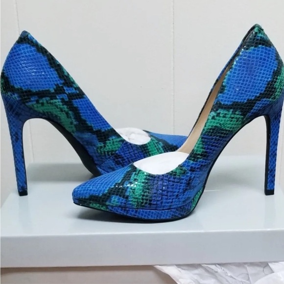 Jessica Simpson Shoe Show - Picture 3 of 3